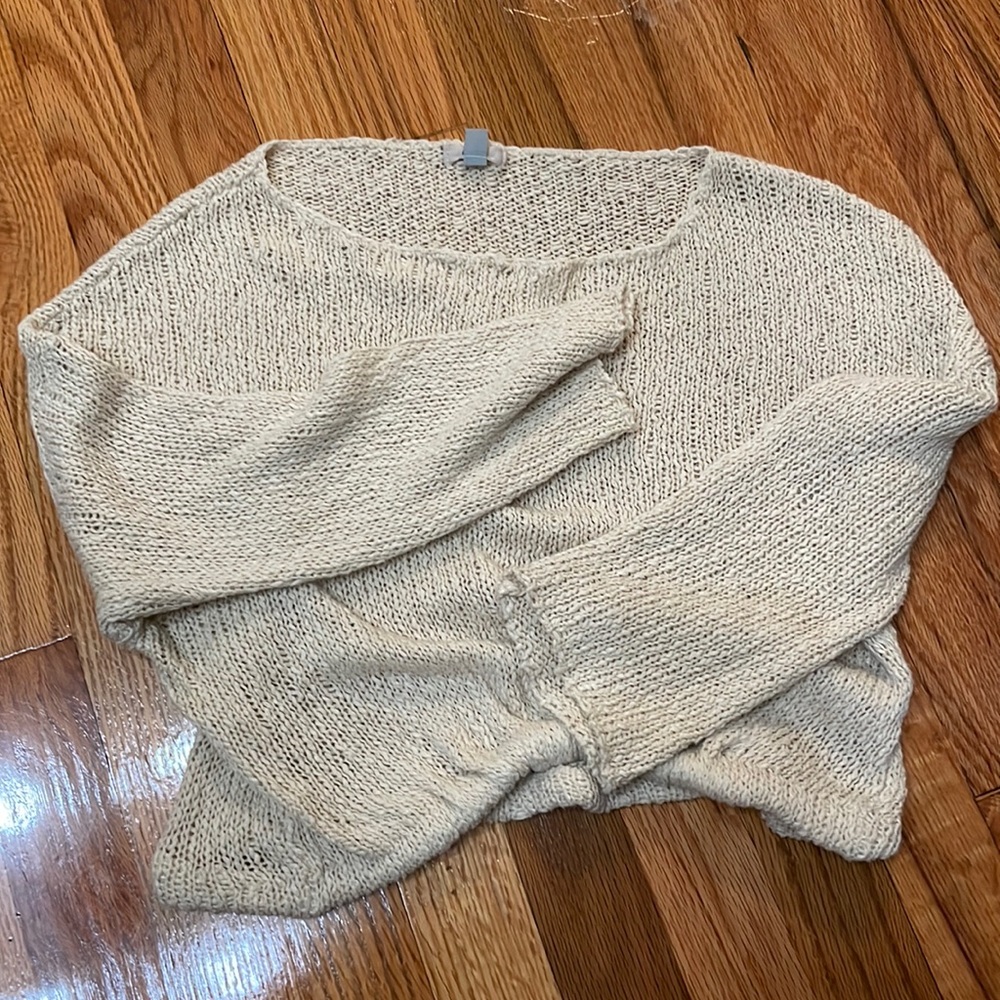 Ecote. Cropped Sweater. Size S.